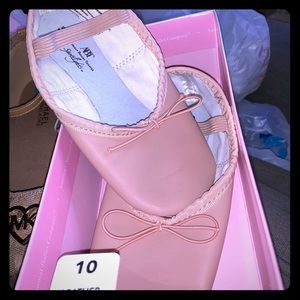 Brand new toddler size 10 ballet shoes